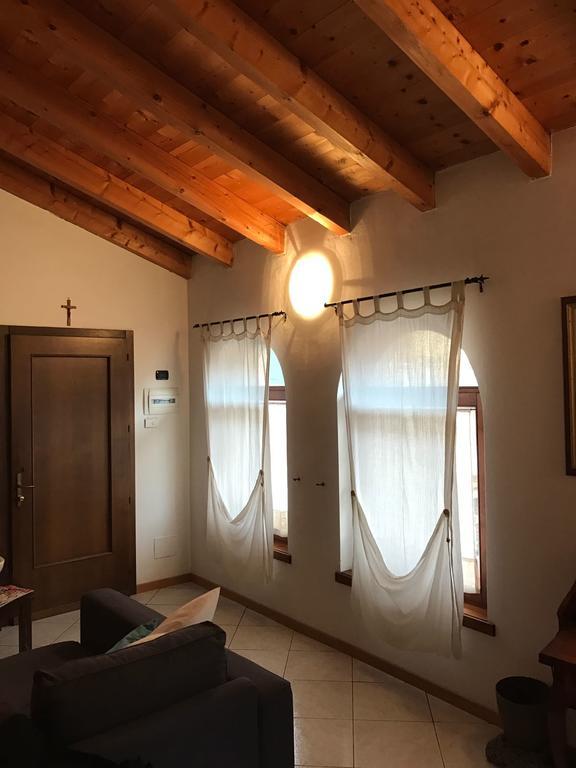 מאלצ'סינה Casella'S Apartments מראה חיצוני תמונה