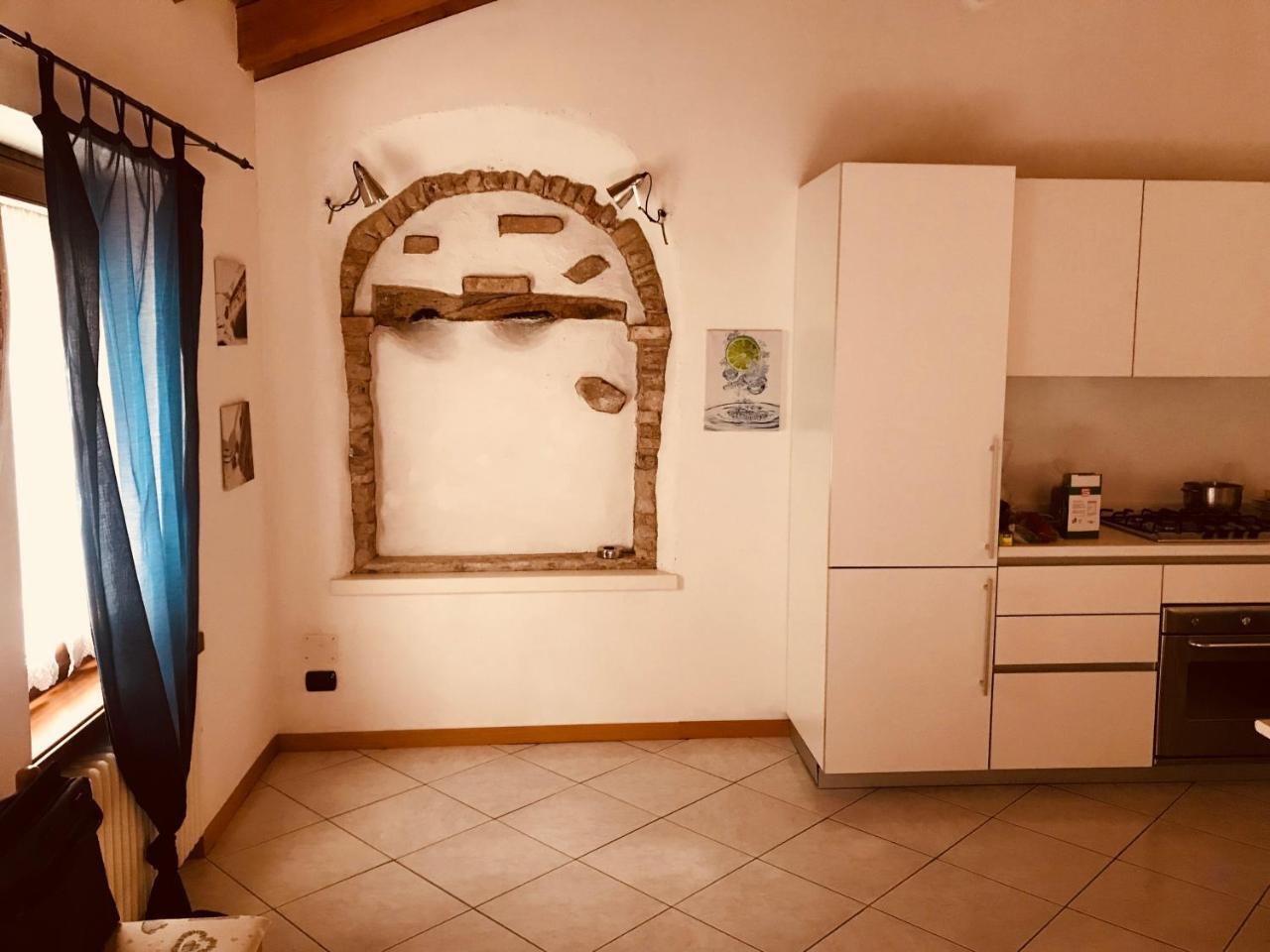 מאלצ'סינה Casella'S Apartments מראה חיצוני תמונה